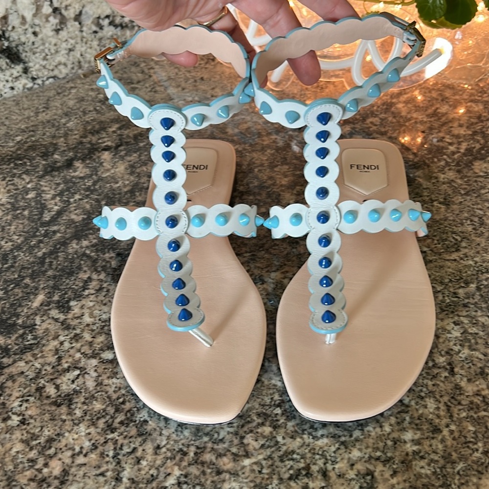 Fendi Roma Leather Flats